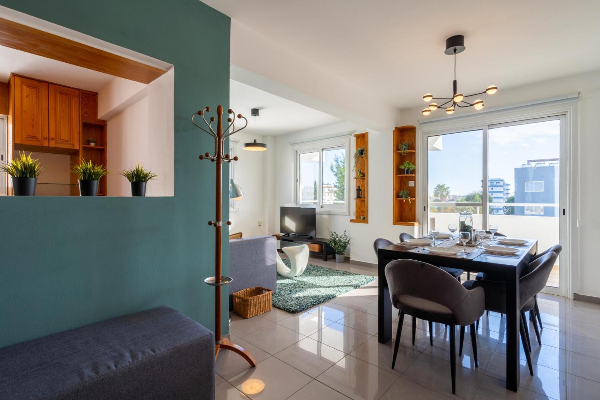Jayde 2-Bedroom Apartment In Larnaca Exteriör bild