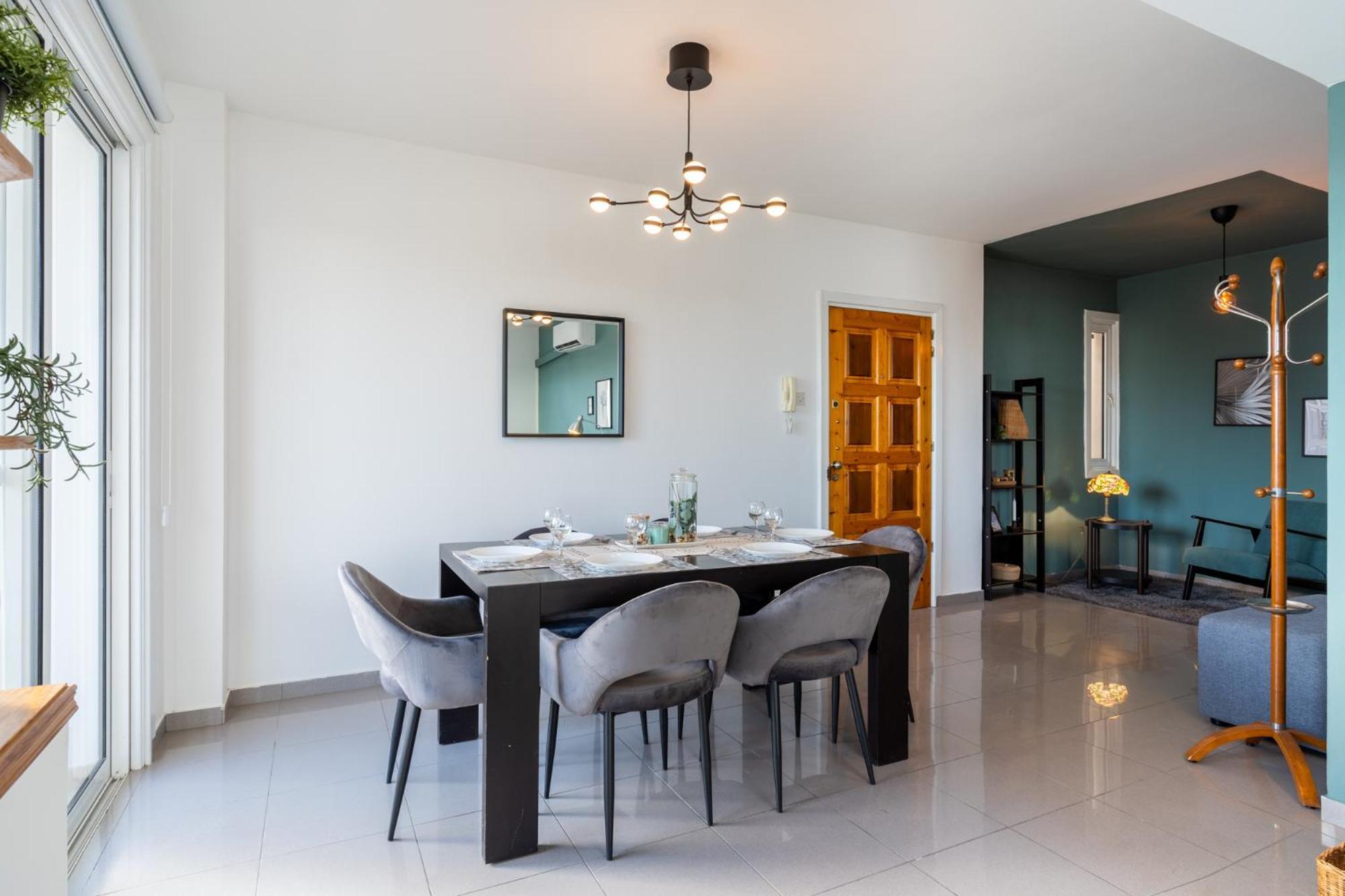 Jayde 2-Bedroom Apartment In Larnaca Exteriör bild